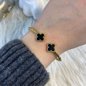 اسوارة فان كليف اند اربلز اسود