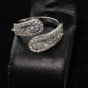 خاتم العناق