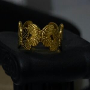 خاتم الفراشات